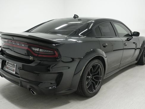 Used 2022 Dodge Charger Scat Pack RWD image 4