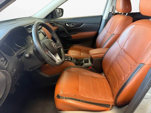 Used 2019 Nissan Rogue SL w/ Premium Package AWD/4WD image 11