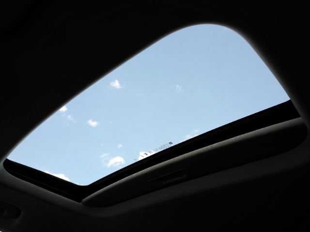 Used 2026 Chevrolet Trax LT w/ Sunroof Package FWD image 7