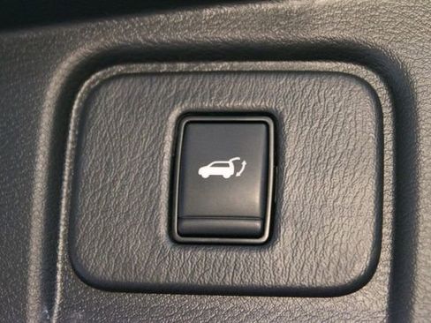 Used 2022 Nissan Murano Platinum AWD/4WD image 18