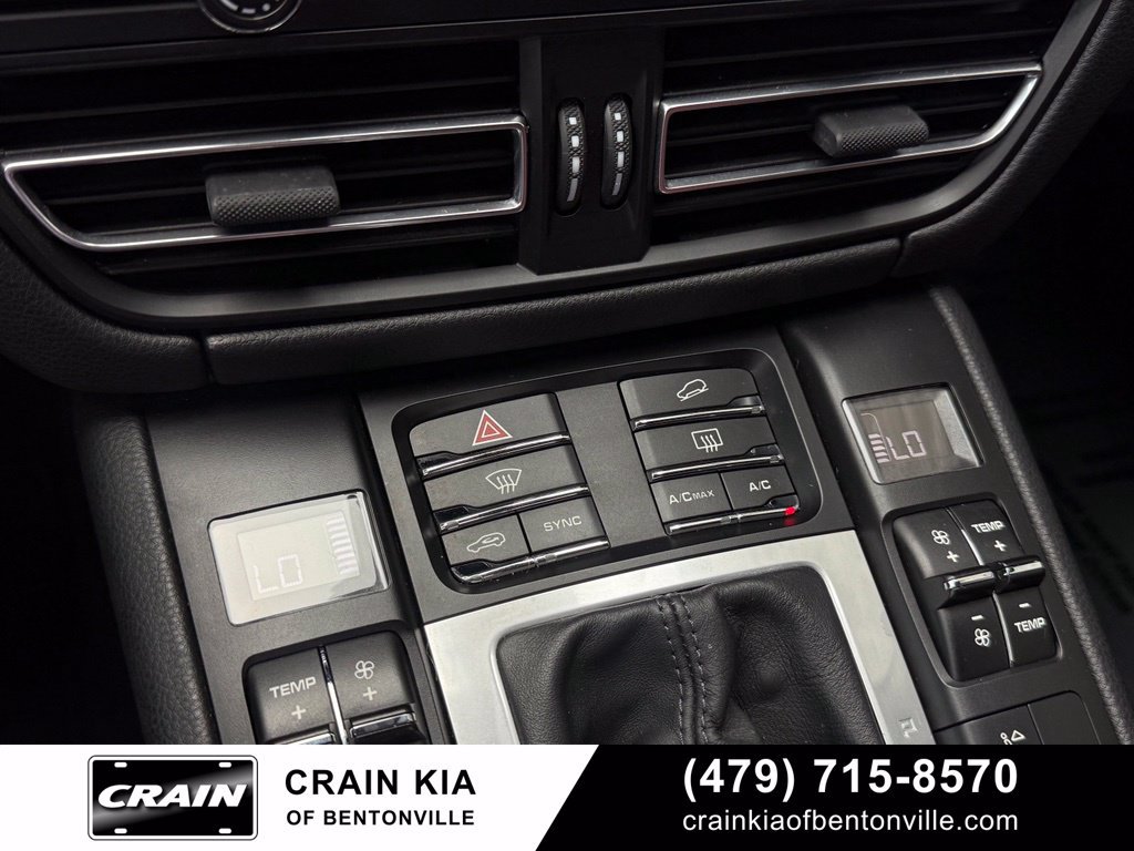 Used 2021 Porsche Macan AWD/4WD image 17