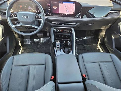 Used 2025 Audi Q5 Premium w/ Convenience Package AWD/4WD image 18