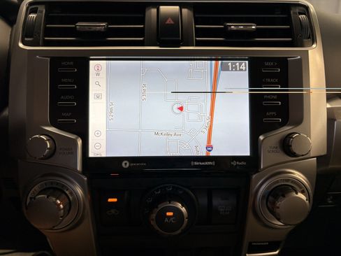 Certified 2020 Toyota 4Runner SR5 AWD/4WD image 18