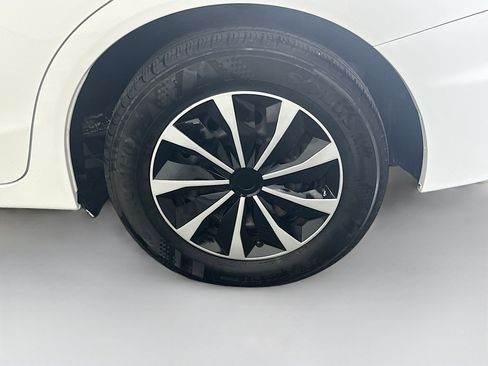 Used 2014 Honda Civic LX image 11