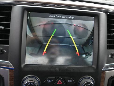 Used 2018 RAM 1500 Laramie image 18