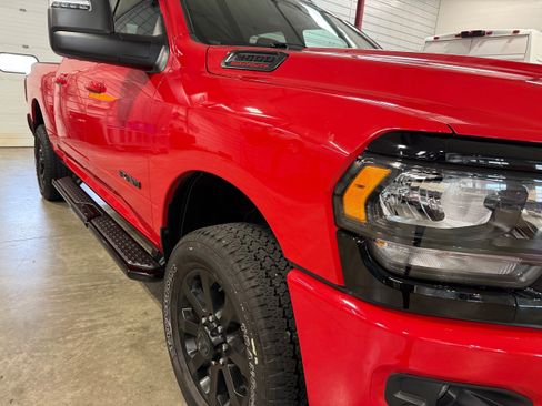 Certified 2024 RAM 2500 Big Horn w/ Night Edition AWD/4WD image 5