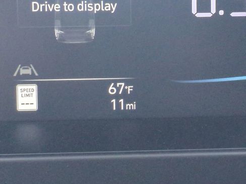 New 2026 Hyundai Elantra Sport FWD image 33