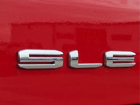 New 2026 GMC Sierra 1500 SLE w/ Preferred Package RWD image 11