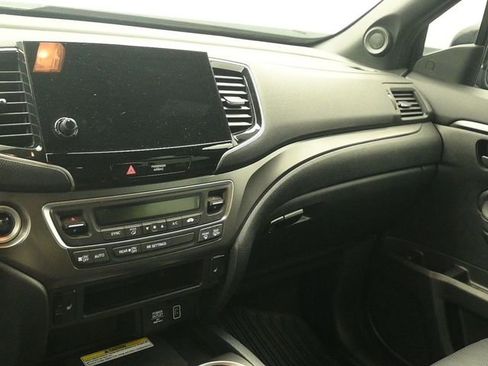 Used 2023 Honda Passport EX-L image 11