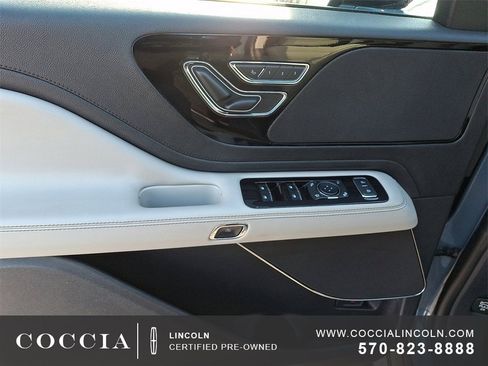 Certified 2025 Lincoln Aviator Premiere image 13