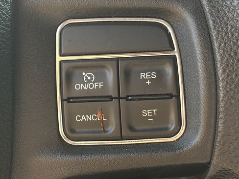 Used 2018 RAM 2500 Tradesman w/ Chrome Appearance Group AWD/4WD image 12
