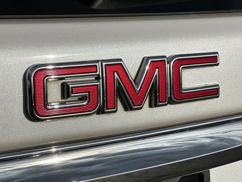 Used 2020 GMC Terrain SLT w/ Preferred Package image 27