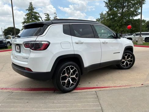 Used 2025 Jeep Compass Limited AWD/4WD image 6