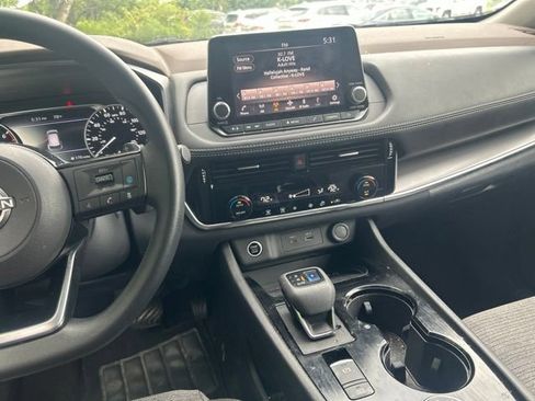 Used 2022 Nissan Rogue SV AWD/4WD image 15
