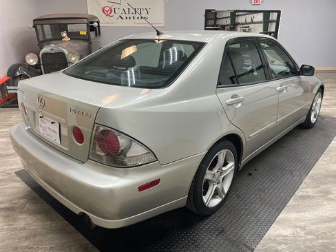 Used 2001 Lexus IS 300 image 9