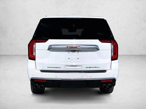 Used 2024 GMC Yukon XL Denali w/ Advanced Technology Package image 4