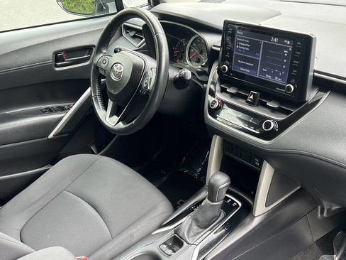 Used 2022 Toyota Corolla Cross LE FWD image 10