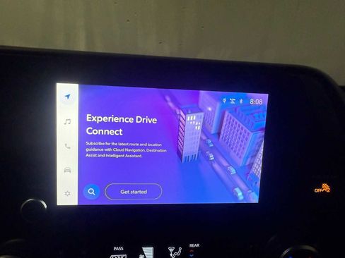 Certified 2023 Toyota Highlander XLE image 32