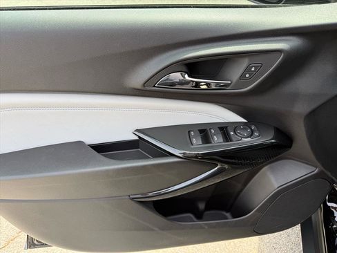 New 2026 Chevrolet Trax LT image 10