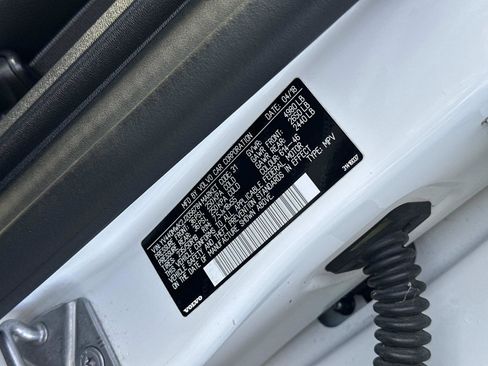 Used 2018 Volvo V60 T5 Cross Country w/ Convenience Package image 28