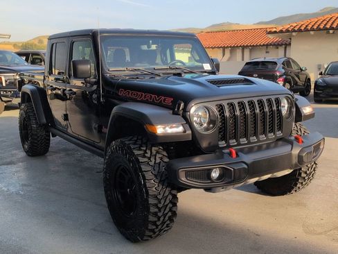 Certified 2023 Jeep Gladiator Mojave image 3