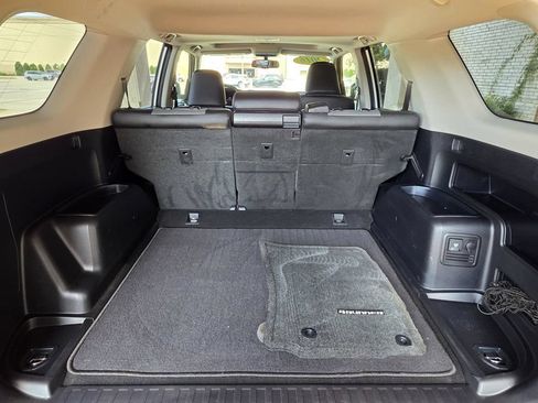 Used 2016 Toyota 4Runner SR5 Premium RWD image 12