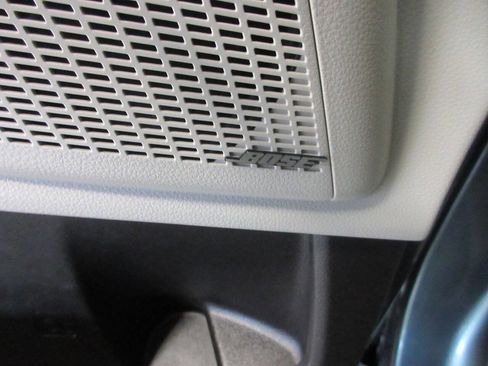 Used 2023 Kia Carnival SX Prestige image 35