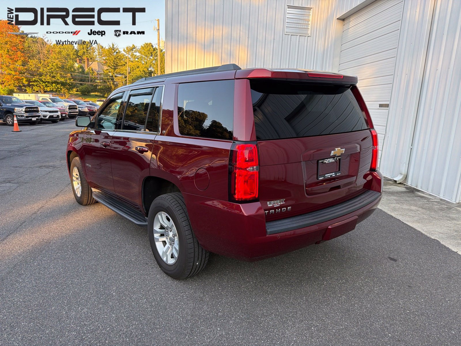 Used 2019 Chevrolet Tahoe LT w/ Luxury Package AWD/4WD image 3