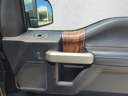 Used 2018 Ford F150 Lariat AWD/4WD image 24