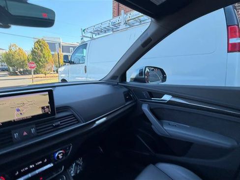 Used 2018 Audi SQ5 Prestige w/ Prestige Package AWD/4WD image 40