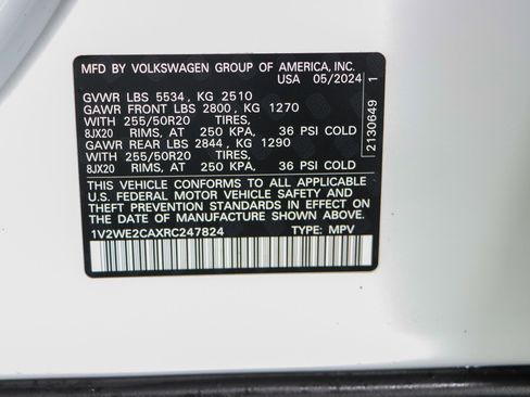 Used 2024 Volkswagen Atlas Cross Sport SE FWD image 33