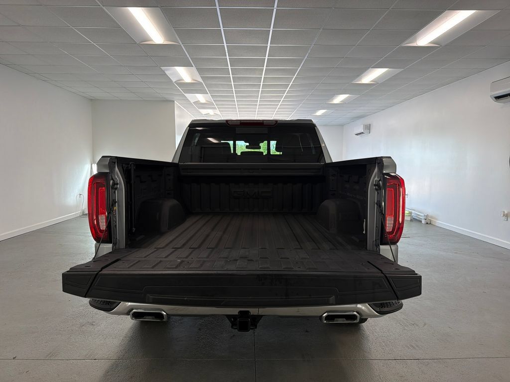 Used 2024 GMC Sierra 1500 SLT w/ SLT Premium Plus Package AWD/4WD image 7