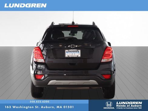 Used 2020 Chevrolet Trax LT w/ Redline Edition FWD image 27