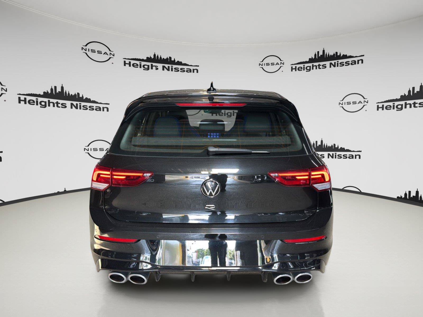 Used 2024 Volkswagen Golf R AWD/4WD image 4