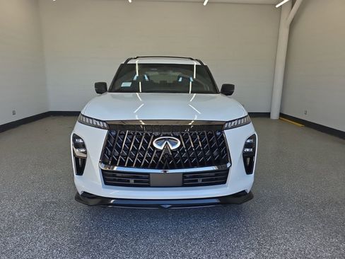 New 2026 INFINITI QX80 4WD image 8