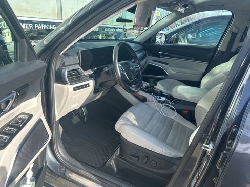 Used 2023 Kia Telluride SX Prestige image 6