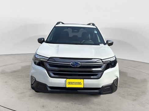 Certified 2025 Subaru Forester Premium AWD/4WD image 8