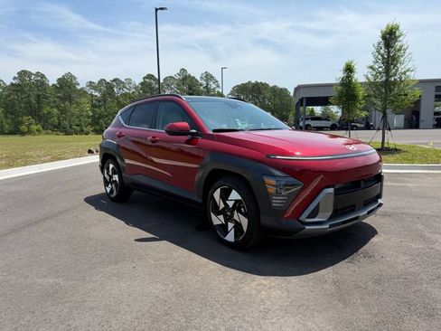 Used 2025 Hyundai Kona Limited FWD image 8