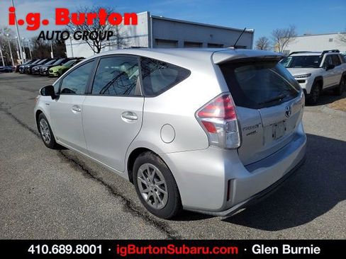 Used 2015 Toyota Prius V Three image 4