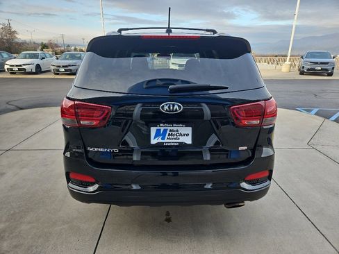 Used 2020 Kia Sorento LX w/ LX I4 Convenience Package image 6