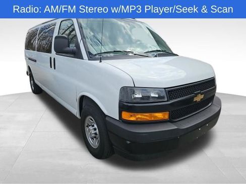 Used 2023 Chevrolet Express 3500 LS RWD image 5
