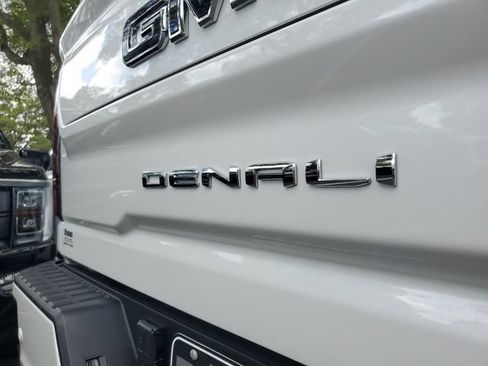 Used 2025 GMC Sierra 2500 Denali Ultimate w/ Max Trailering Package AWD/4WD image 8
