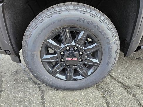 New 2026 GMC Sierra 3500 AT4 image 8