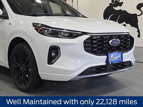 Certified 2023 Ford Escape ST-Line Elite image 2
