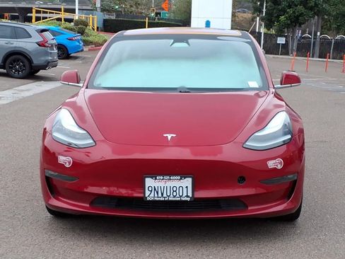 Used 2018 Tesla Model 3 Mid Range RWD image 2