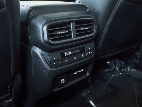 Used 2023 Honda Pilot Elite image 34