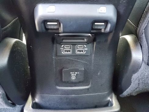 Used 2020 Jeep Wrangler Unlimited Sahara AWD/4WD image 26