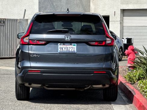 Used 2024 Honda CR-V EX image 9