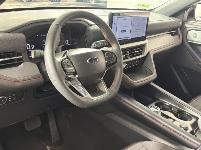 Used 2026 Ford Explorer ST-Line w/ ST-Line Street Pack RWD image 2