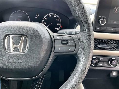 Used 2023 Honda HR-V LX image 11
